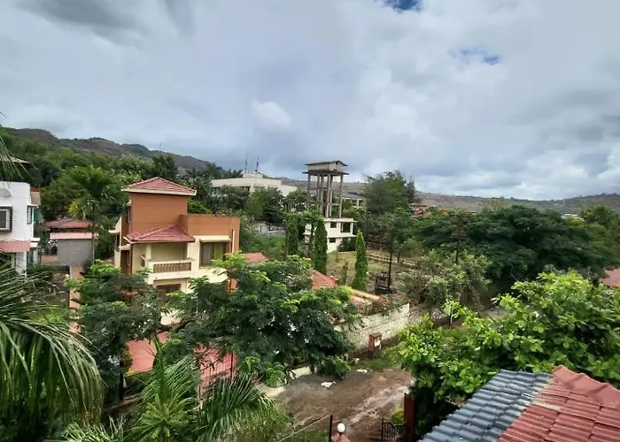 The Perfect Stays- Lal Mahal Villa With Disco Pool Lonavala